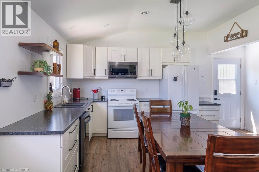 197 Cedar Drive, Turkey Point, Ontario  N0E 1T0 - Photo 6 - 40792281