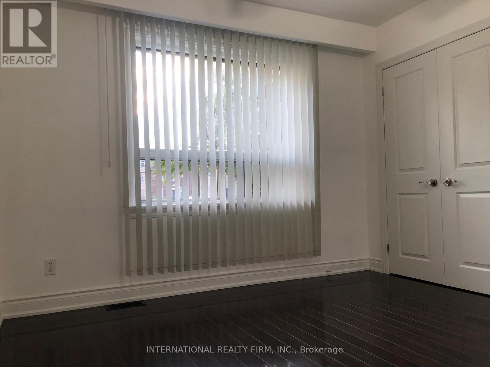 55 Kenton Drive, Toronto (Newtonbrook West), Ontario  M2R 2H9 - Photo 7 - C12600352