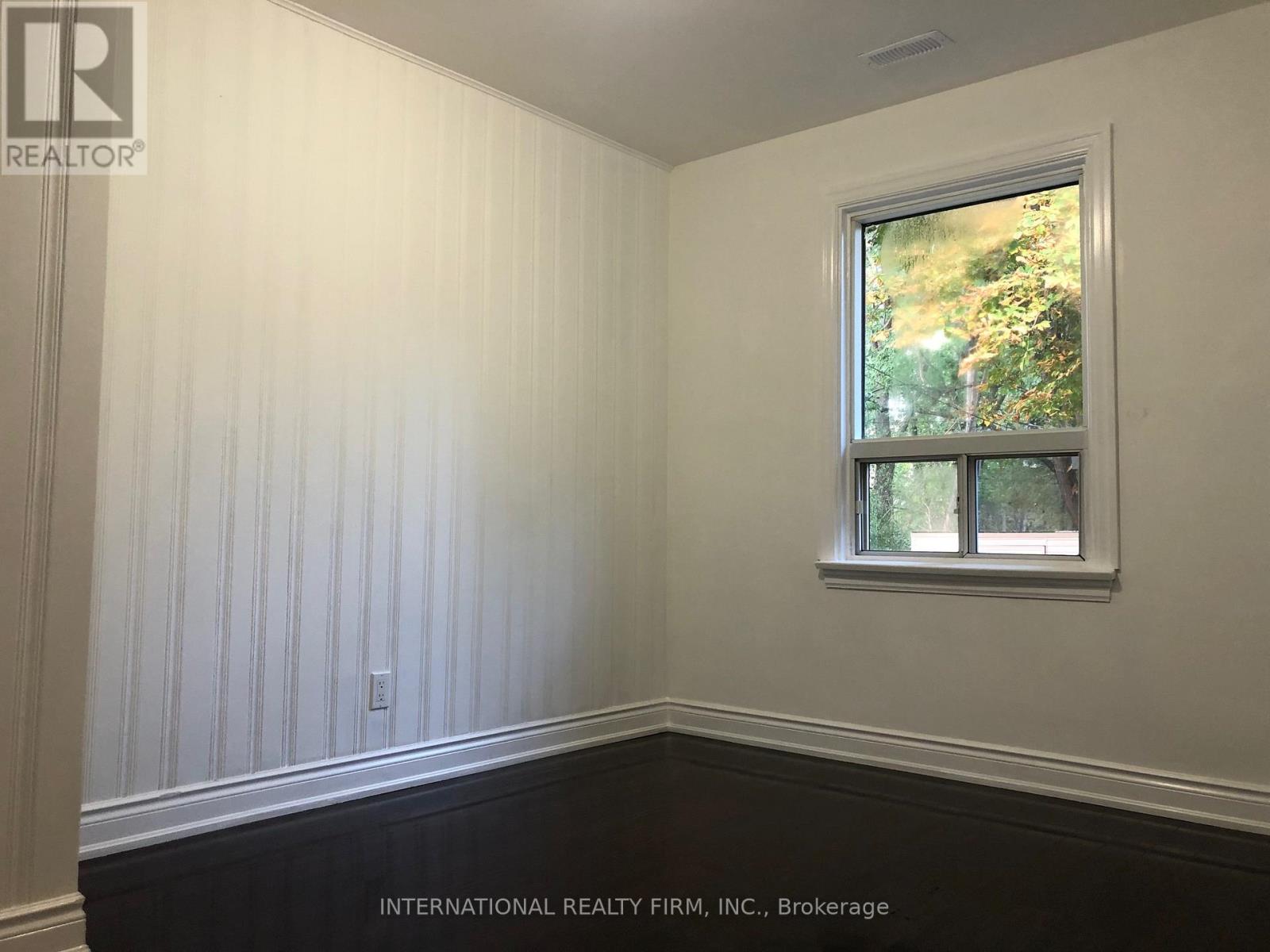 55 Kenton Drive, Toronto (Newtonbrook West), Ontario  M2R 2H9 - Photo 8 - C12600352