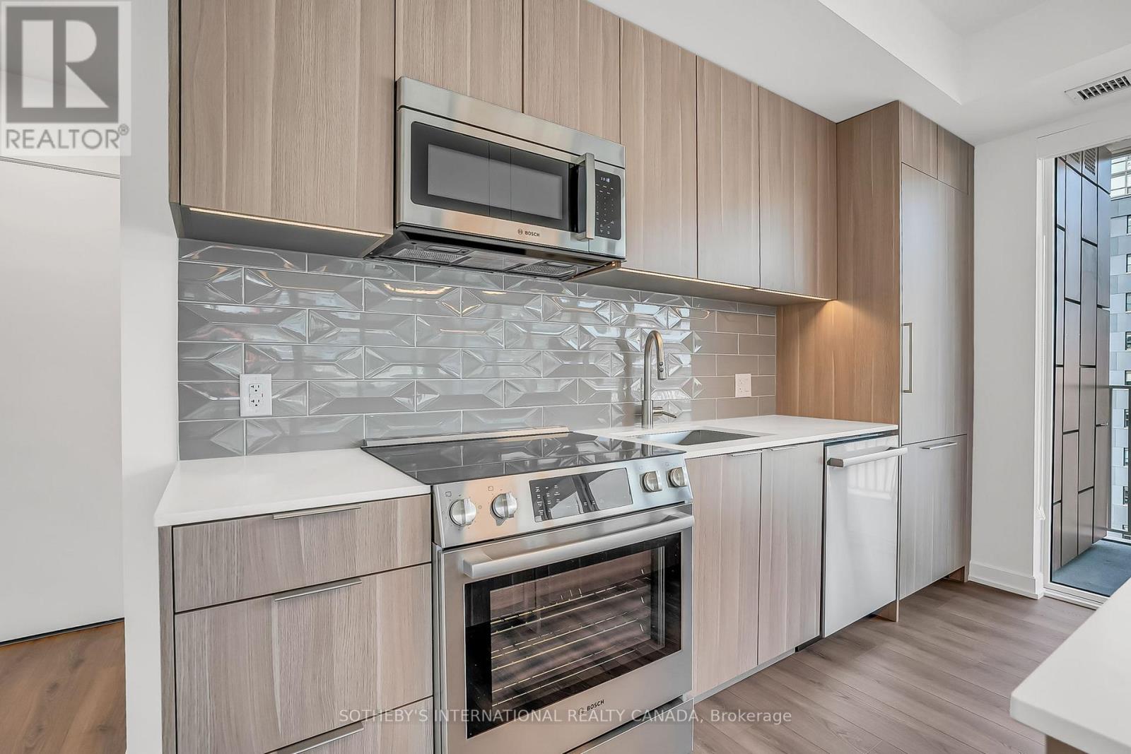 704 - 88 Bathurst Street, Toronto, Ontario  M5V 0W8 - Photo 10 - C12600364