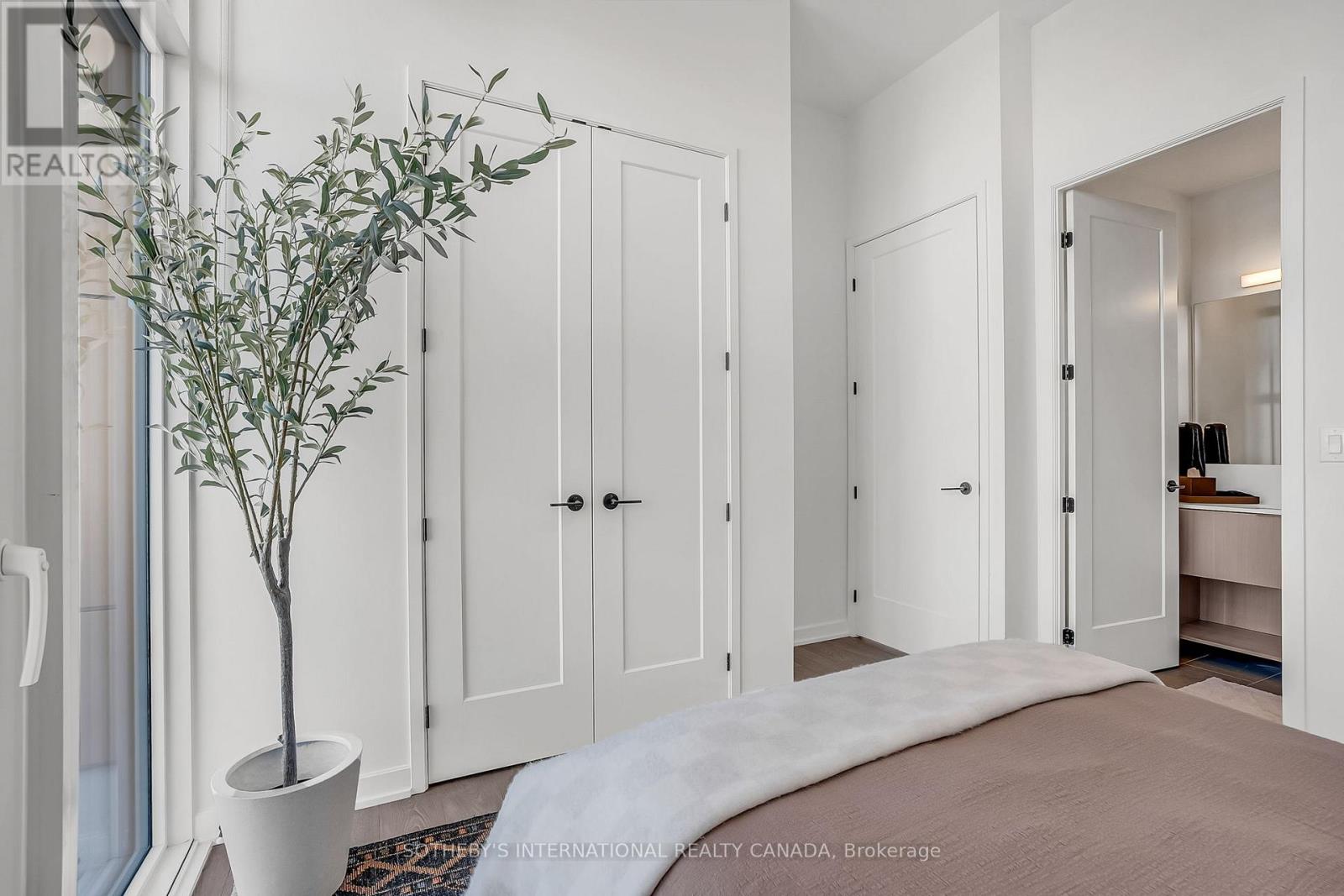 1404 - 88 Bathurst Street, Toronto (Niagara), Ontario  M5V 0W8 - Photo 16 - C12600368