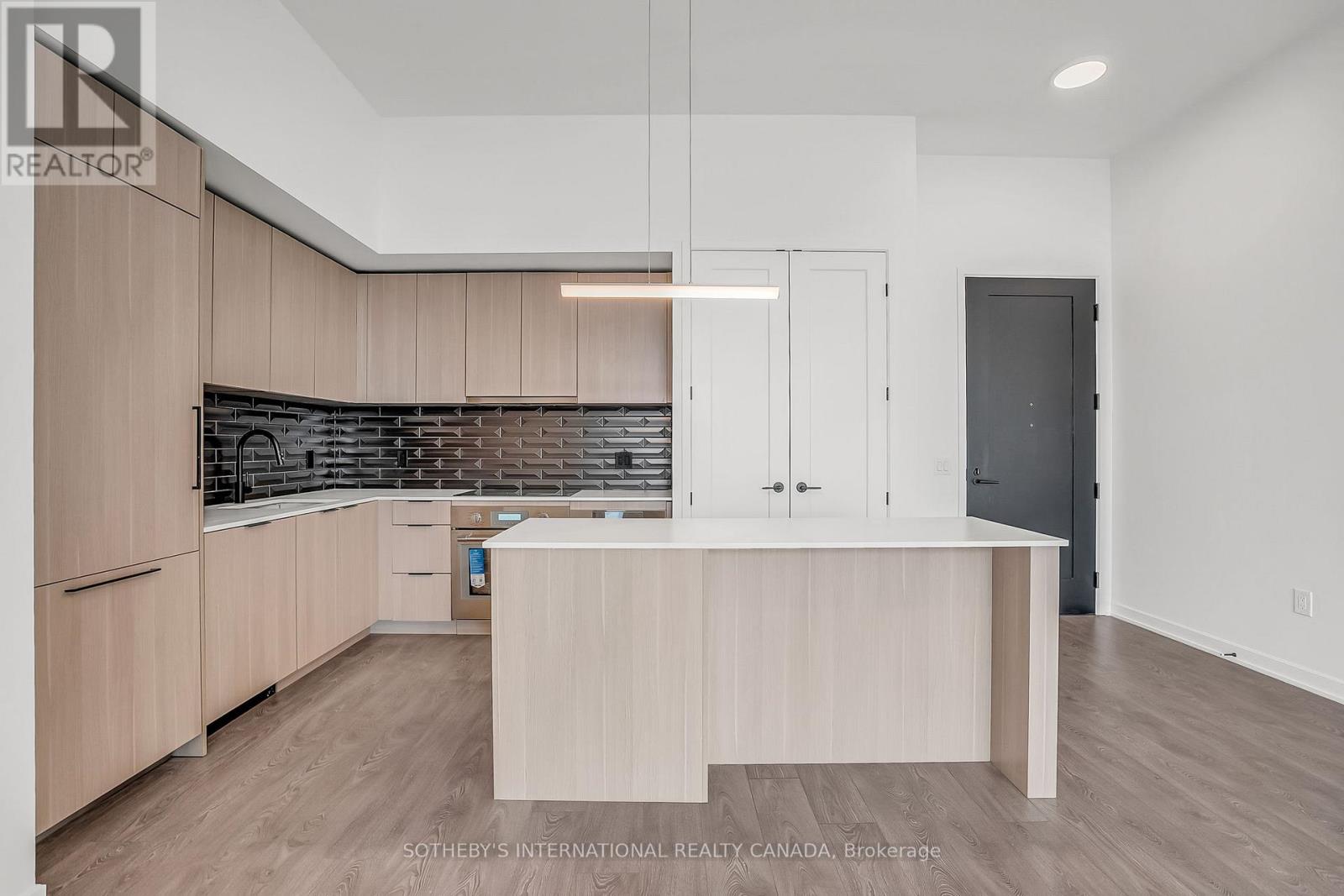 Ph17 - 88 Bathurst Street, Toronto, Ontario  M5V 0W8 - Photo 3 - C12600372