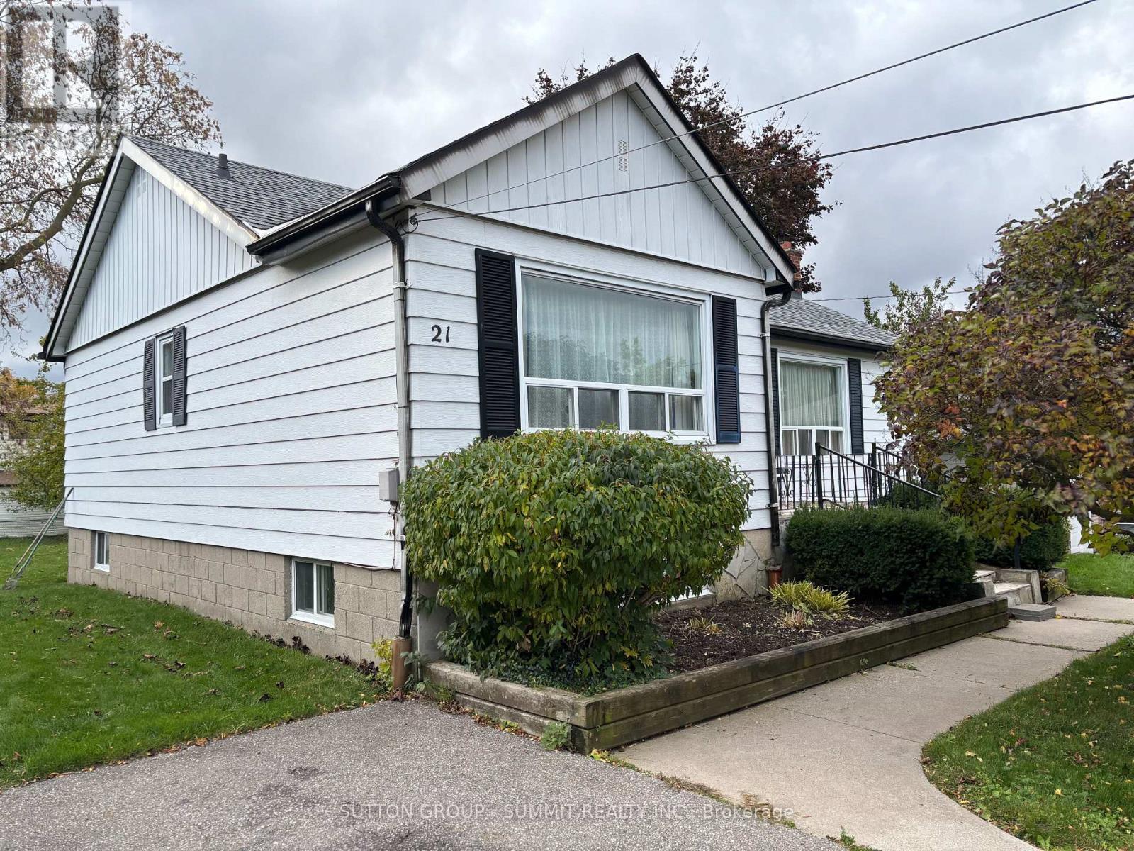 21 GRACE STREET, Toronto, Ontario