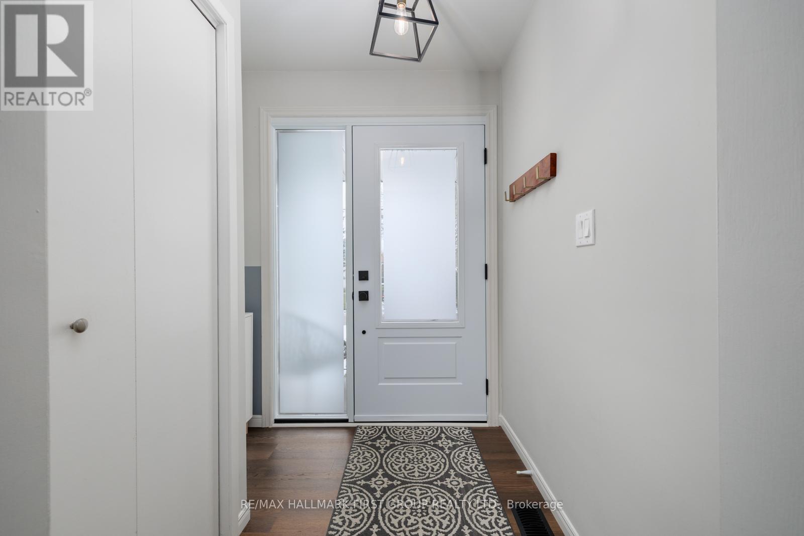 12 Lambs Lane, Clarington, Ontario  L1C 3G1 - Photo 4 - E12600362