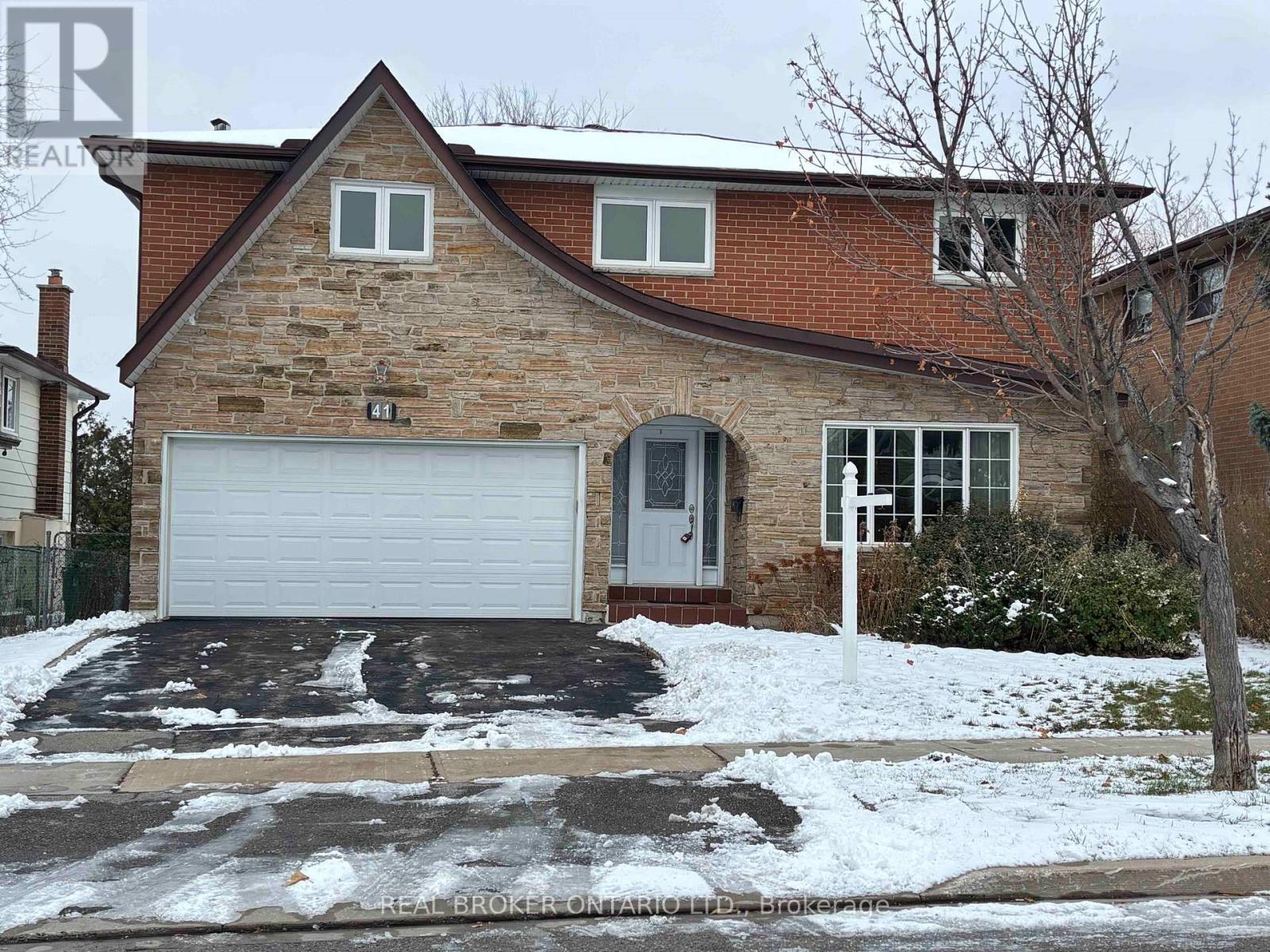 41 CLEETHORPES BOULEVARD, Toronto, Ontario