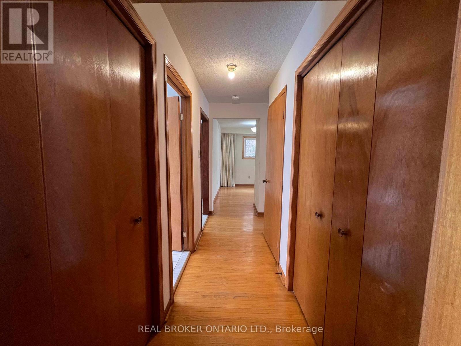 41 Cleethorpes Boulevard, Toronto, Ontario  M1S 2S7 - Photo 13 - E12600380