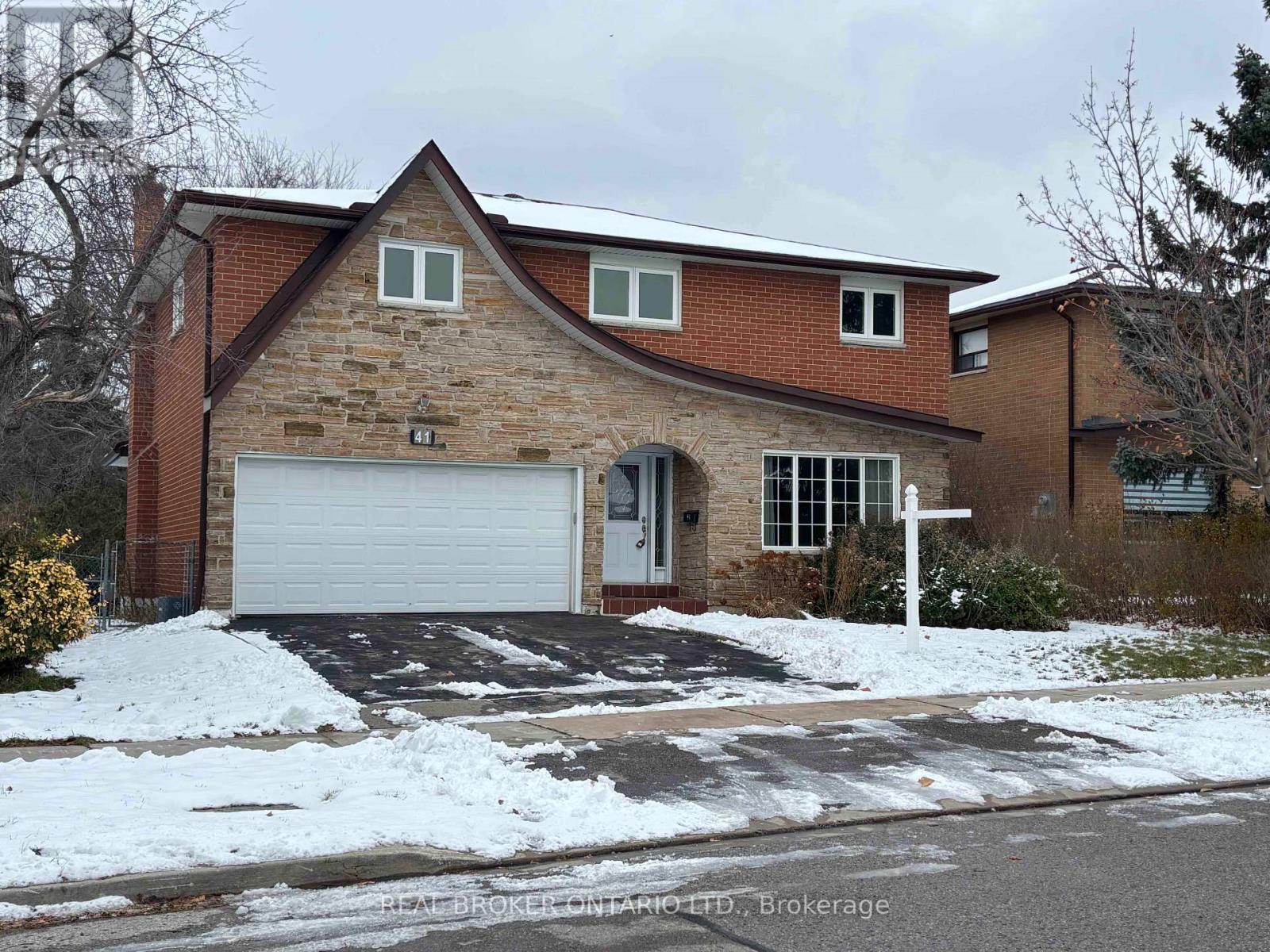 41 Cleethorpes Boulevard, Toronto, Ontario  M1S 2S7 - Photo 2 - E12600380
