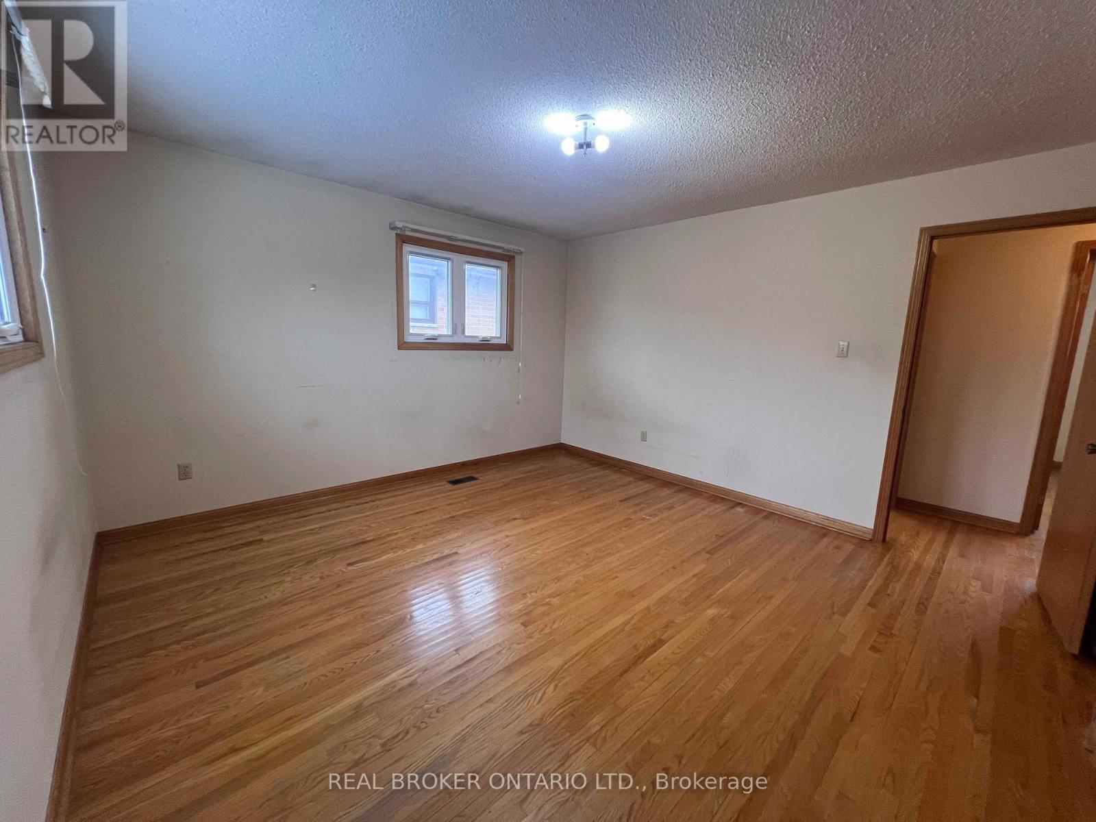 41 Cleethorpes Boulevard, Toronto, Ontario  M1S 2S7 - Photo 23 - E12600380