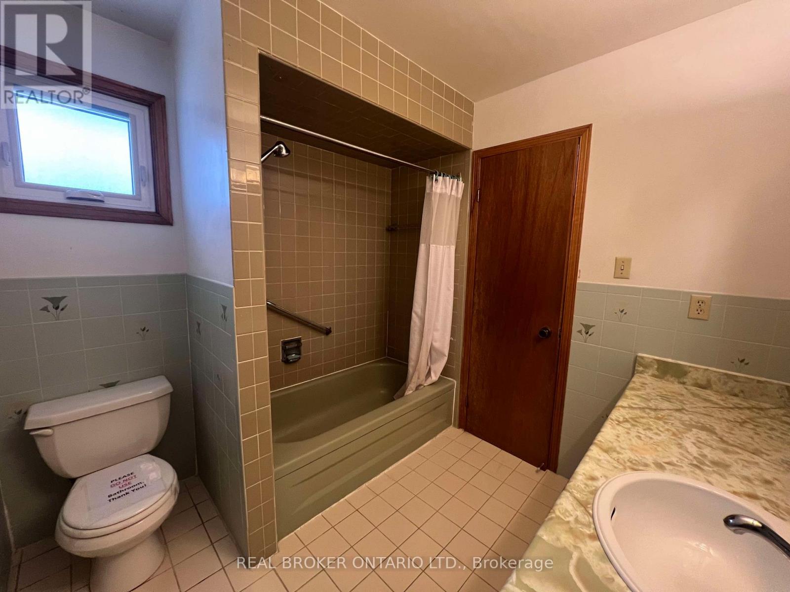 41 Cleethorpes Boulevard, Toronto, Ontario  M1S 2S7 - Photo 24 - E12600380