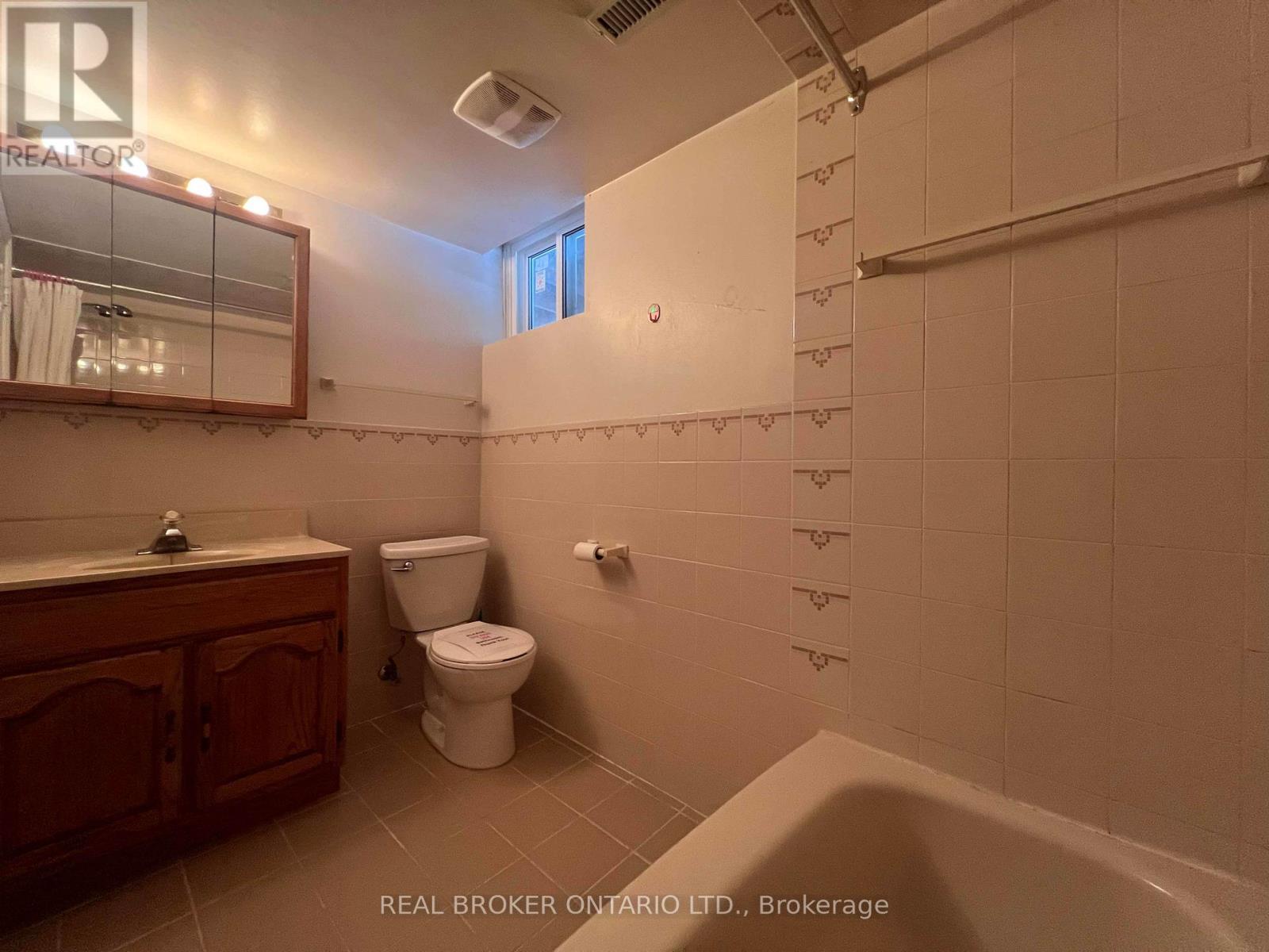 41 Cleethorpes Boulevard, Toronto, Ontario  M1S 2S7 - Photo 28 - E12600380