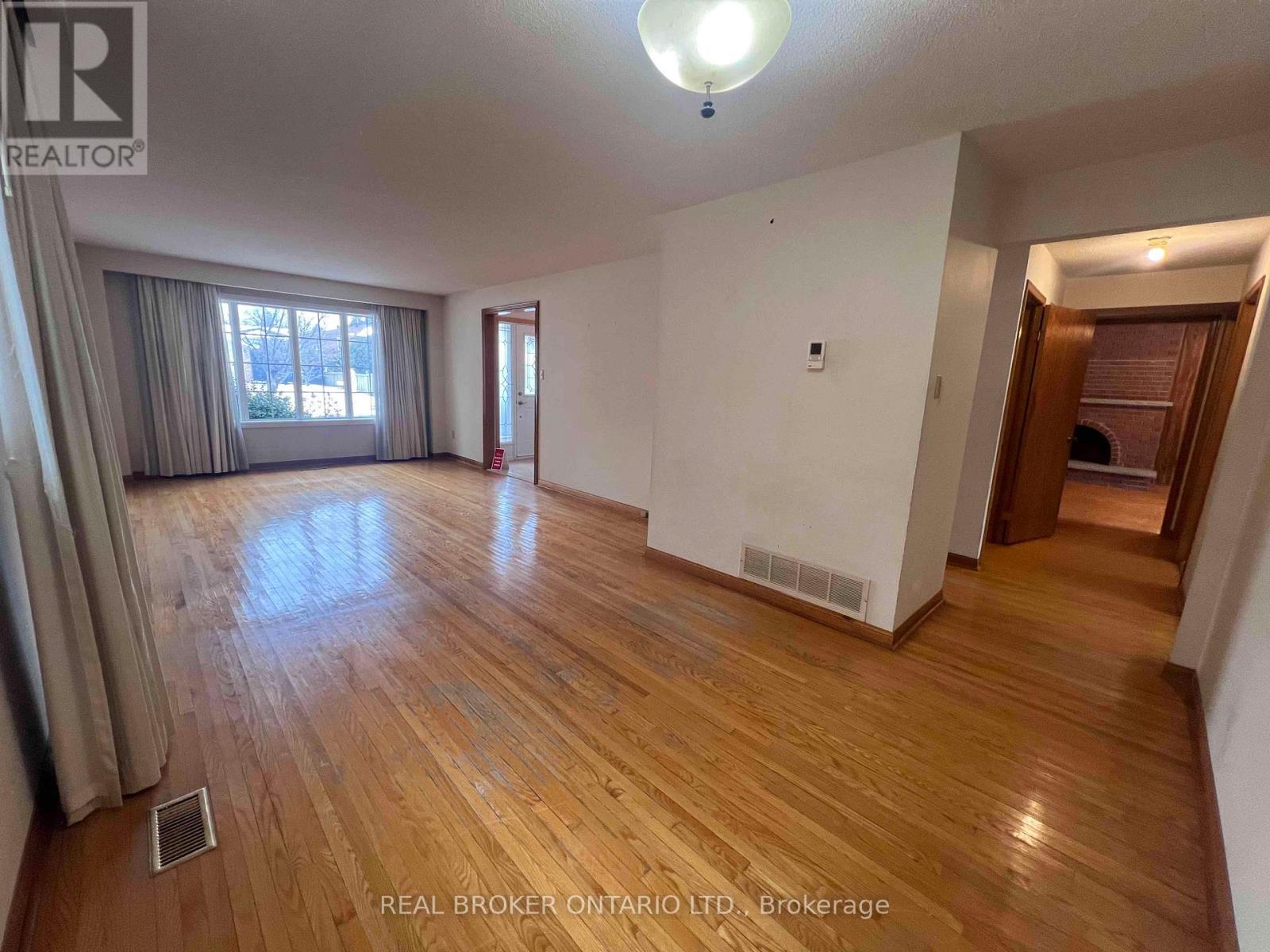 41 Cleethorpes Boulevard, Toronto, Ontario  M1S 2S7 - Photo 6 - E12600380