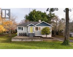 1170 Munro St Saxe Point, Esquimalt, Ca
