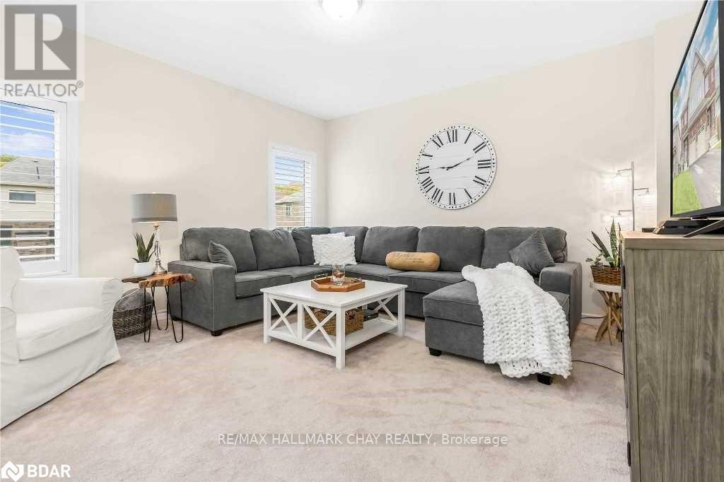 214 Isabella Drive, Orillia, Ontario  L3V 8K7 - Photo 4 - S12600332