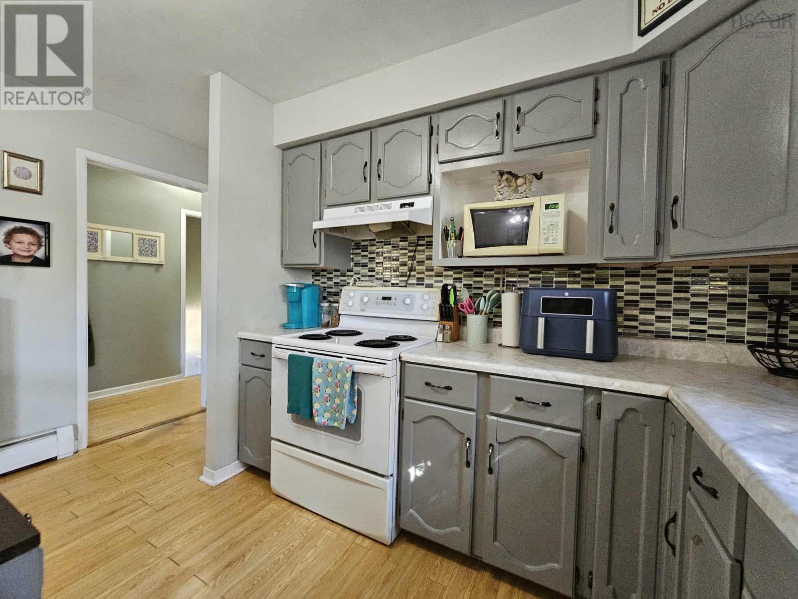 45 Salter Avenue, Truro, Nova Scotia  B2N 1A6 - Photo 13 - 202525321