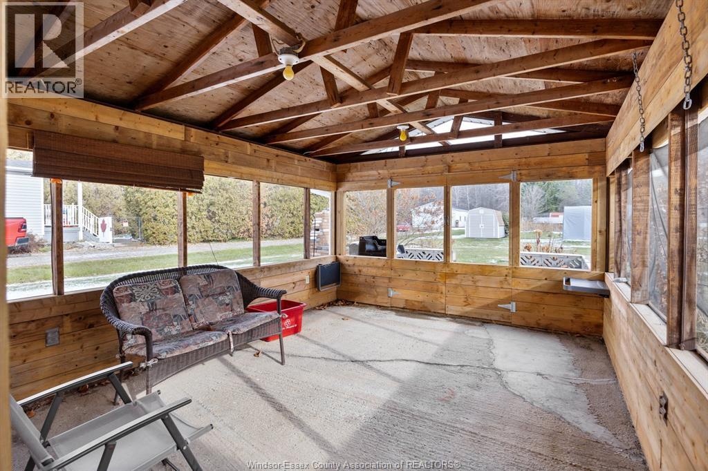 90 County Rd 29 (Division Rd), Kingsville, Ontario  N0R 1B0 - Photo 22 - 25031144