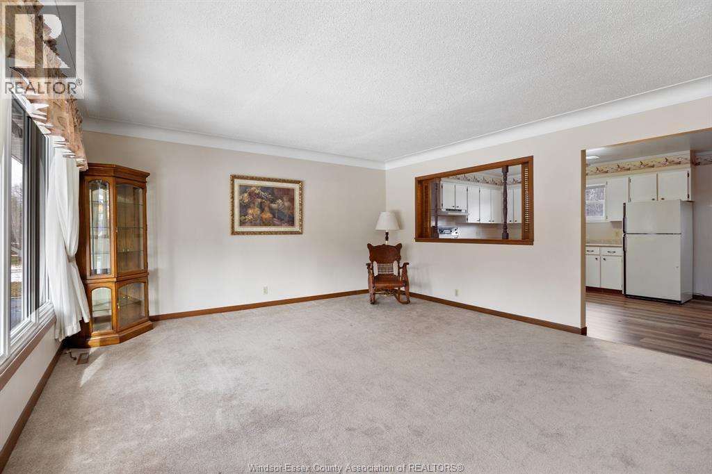 90 County Rd 29 (Division Rd), Kingsville, Ontario  N0R 1B0 - Photo 4 - 25031144