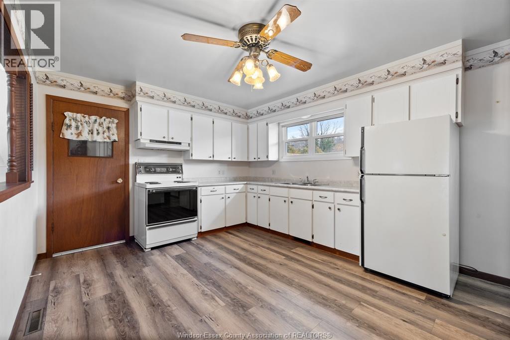 90 County Rd 29 (Division Rd), Kingsville, Ontario  N0R 1B0 - Photo 7 - 25031144