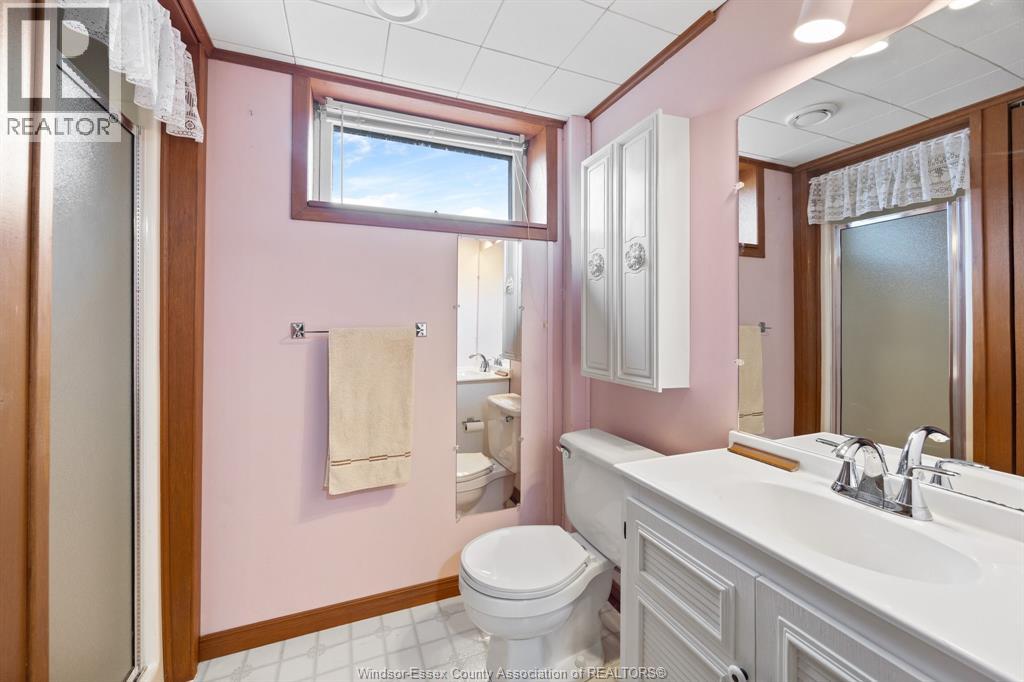 90 County Rd 29 (Division Rd), Kingsville, Ontario  N0R 1B0 - Photo 20 - 25031144