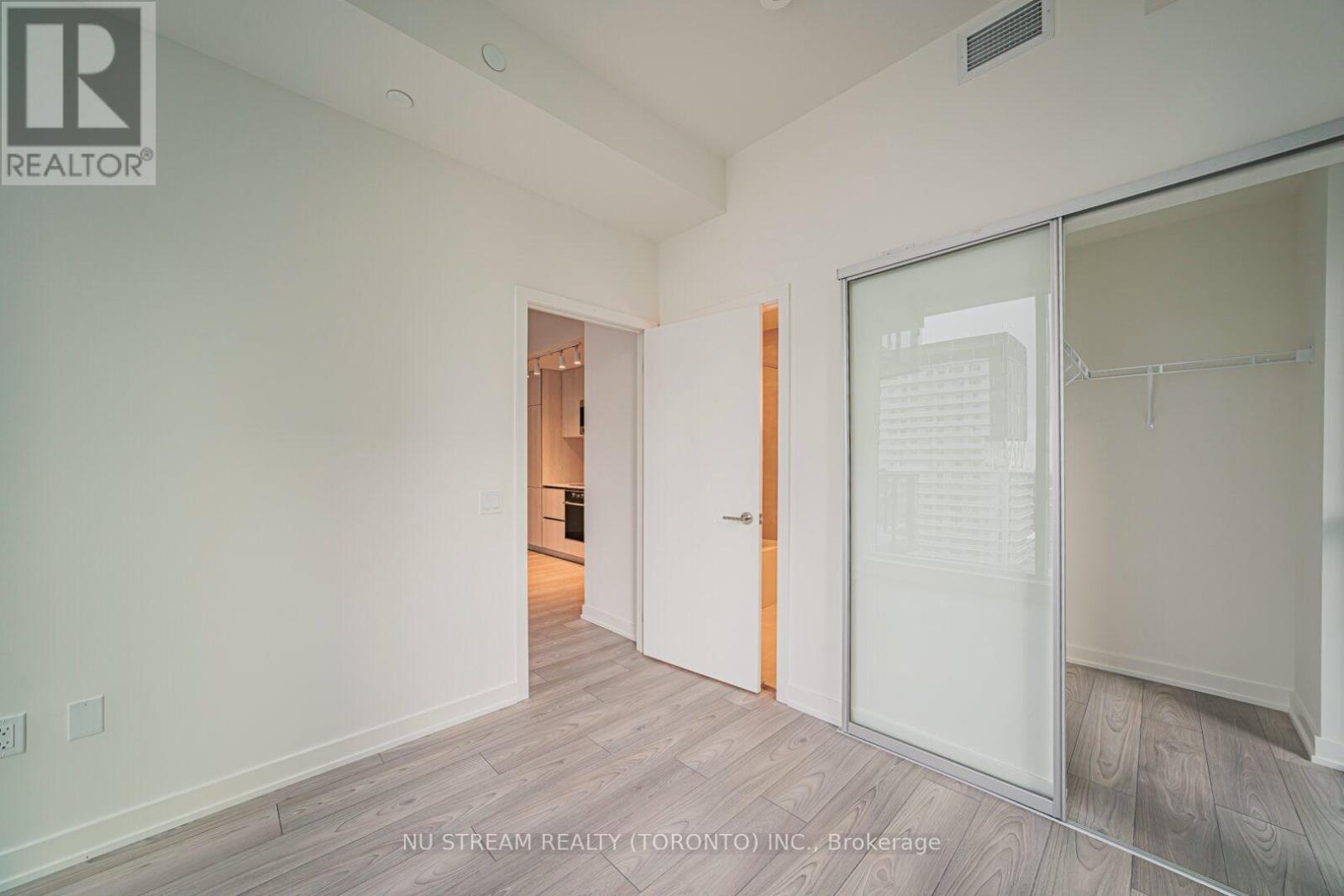 2410n - 120 Broadway Avenue, Toronto (Mount Pleasant West), Ontario  M4P 1V6 - Photo 19 - C12592974