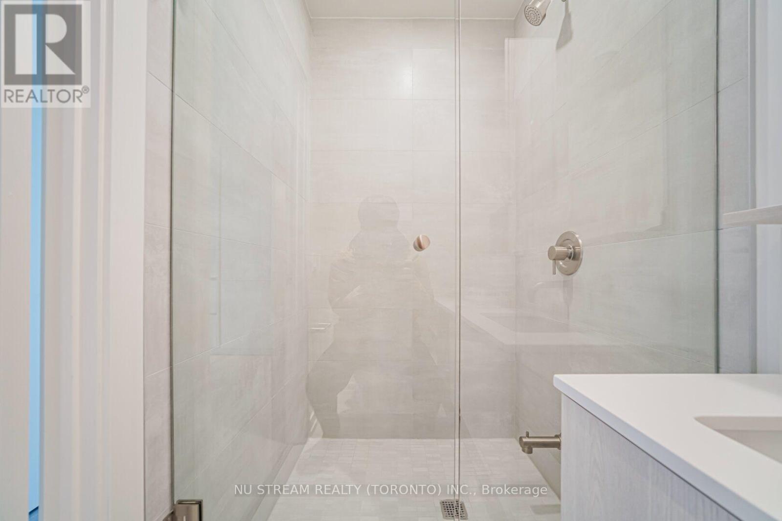 2410n - 120 Broadway Avenue, Toronto (Mount Pleasant West), Ontario  M4P 1V6 - Photo 30 - C12592974