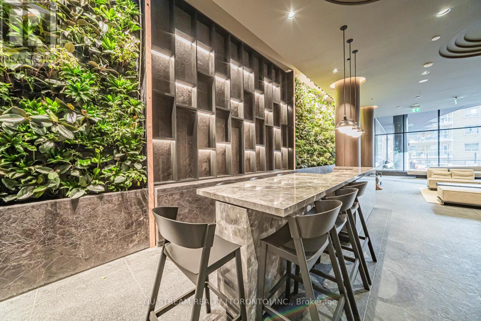 2410n - 120 Broadway Avenue, Toronto (Mount Pleasant West), Ontario  M4P 1V6 - Photo 3 - C12592974