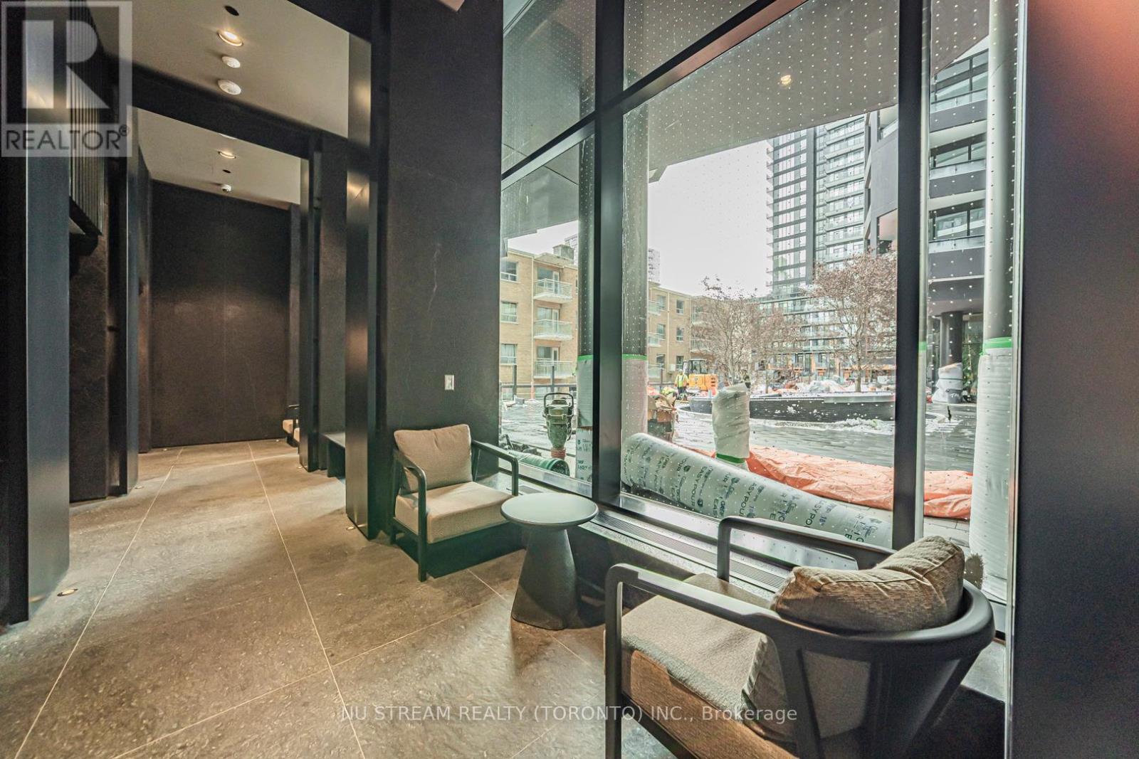 2410n - 120 Broadway Avenue, Toronto (Mount Pleasant West), Ontario  M4P 1V6 - Photo 5 - C12592974