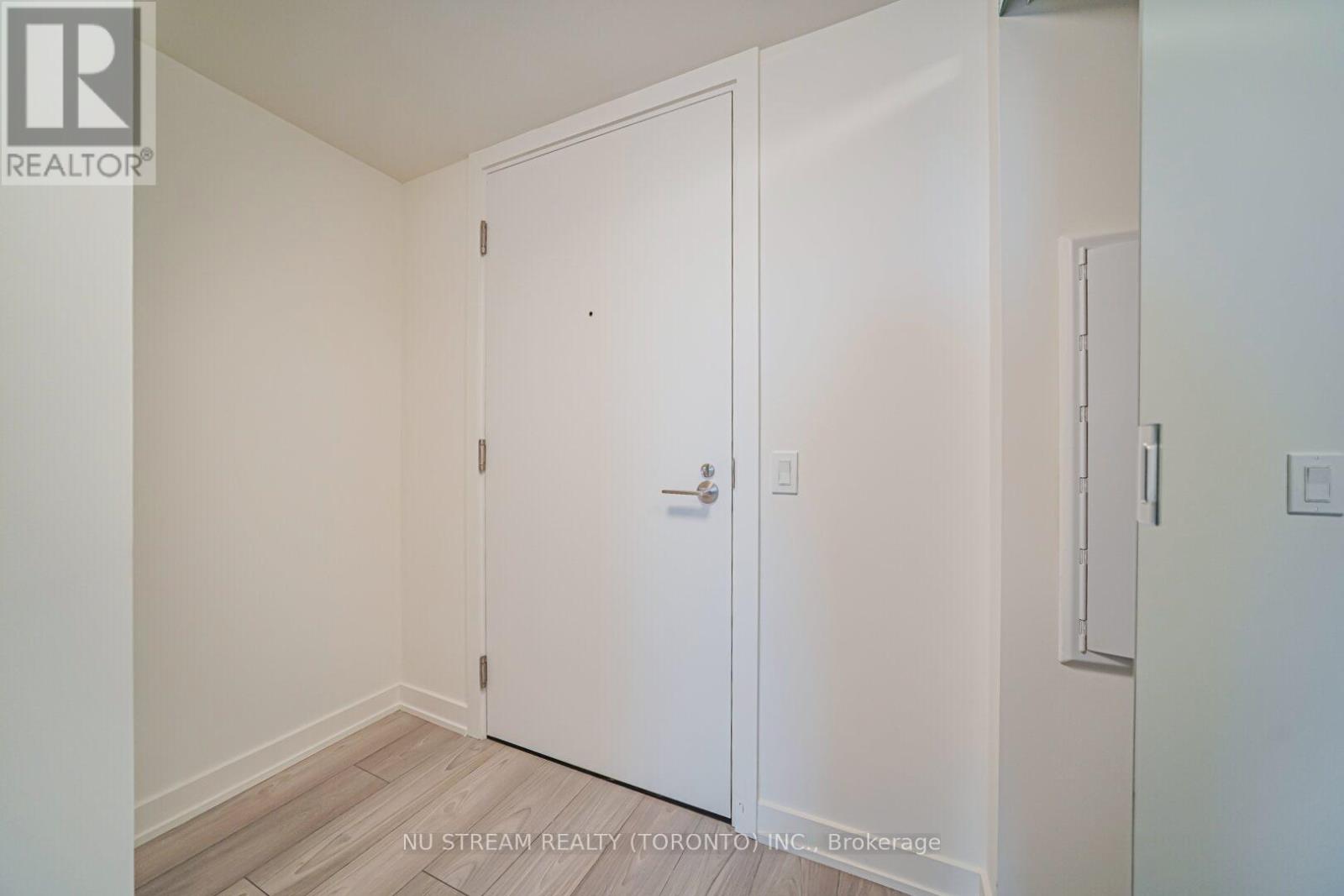 2410n - 120 Broadway Avenue, Toronto (Mount Pleasant West), Ontario  M4P 1V6 - Photo 9 - C12592974