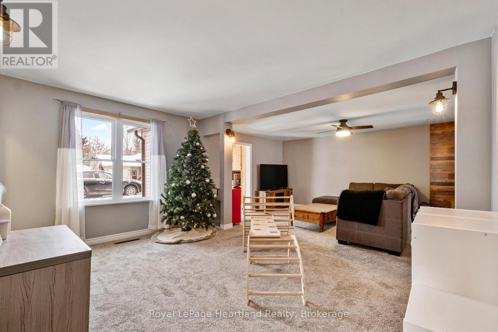 70399 Perth Road 164, South Huron, Ontario  N0K 1K0 - Photo 17 - X12600468