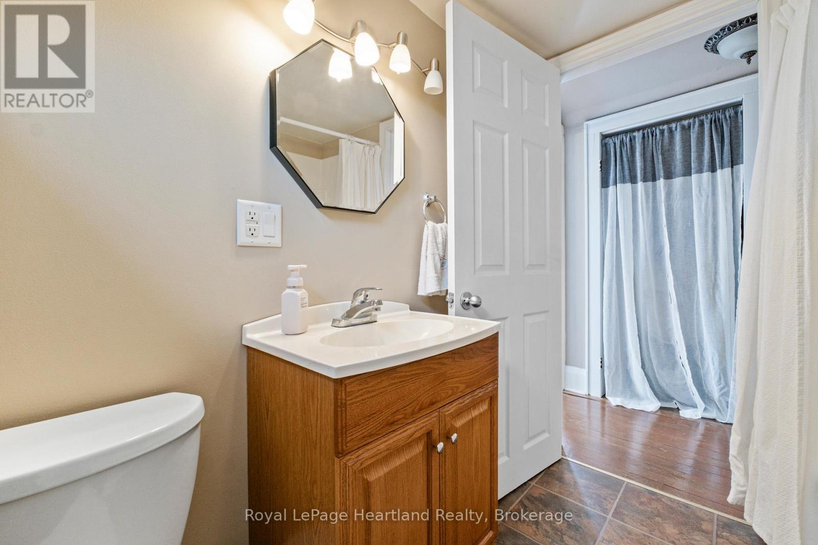 70399 Perth Road 164, South Huron, Ontario  N0K 1K0 - Photo 37 - X12600468