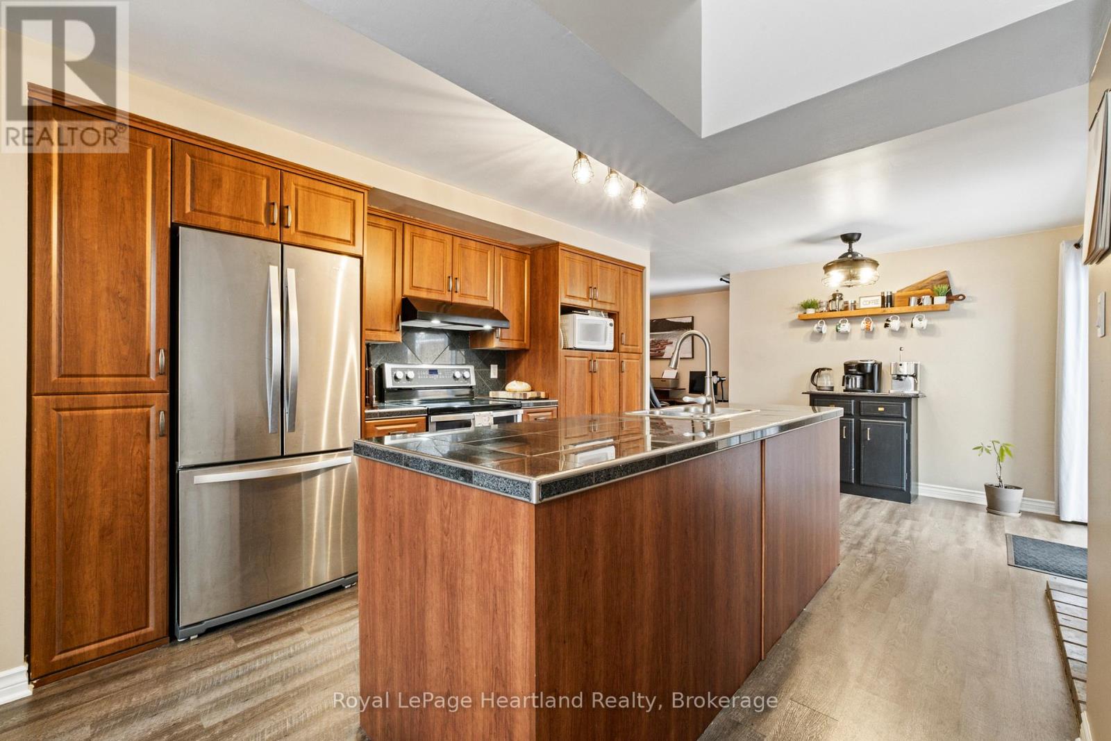 70399 Perth Road 164, South Huron, Ontario  N0K 1K0 - Photo 9 - X12600468