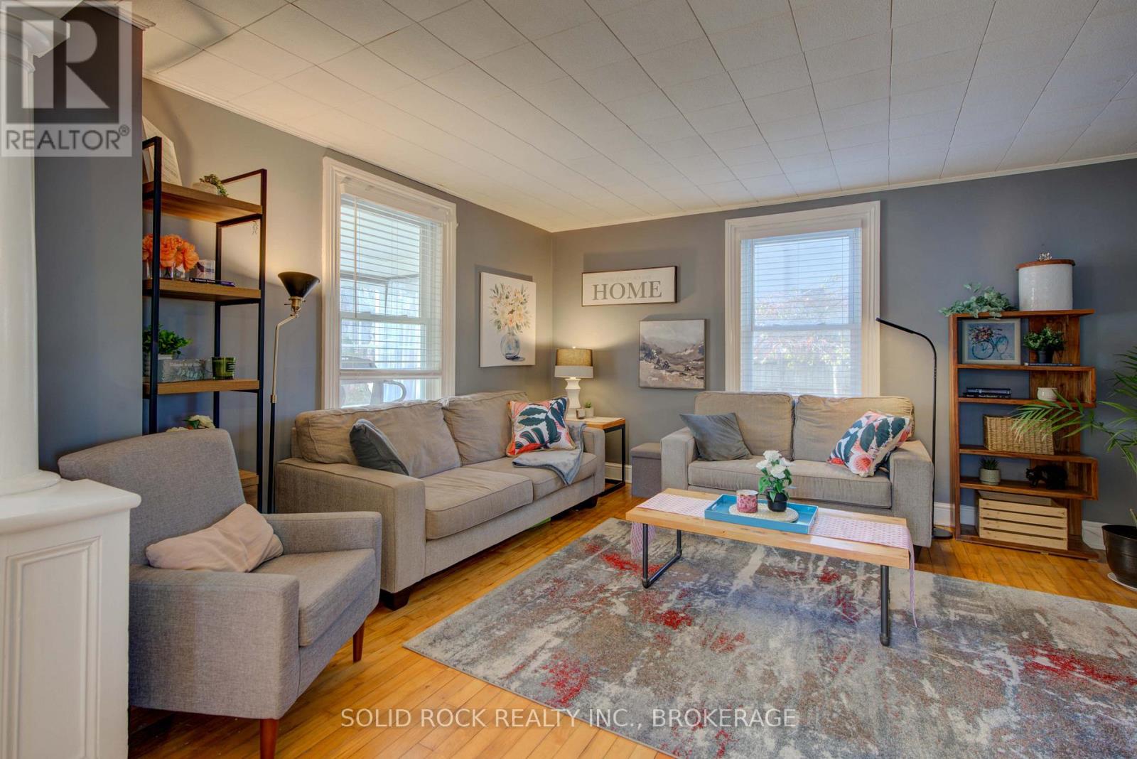 204 King Street W, Gananoque, Ontario  K7G 2G6 - Photo 5 - X12600428