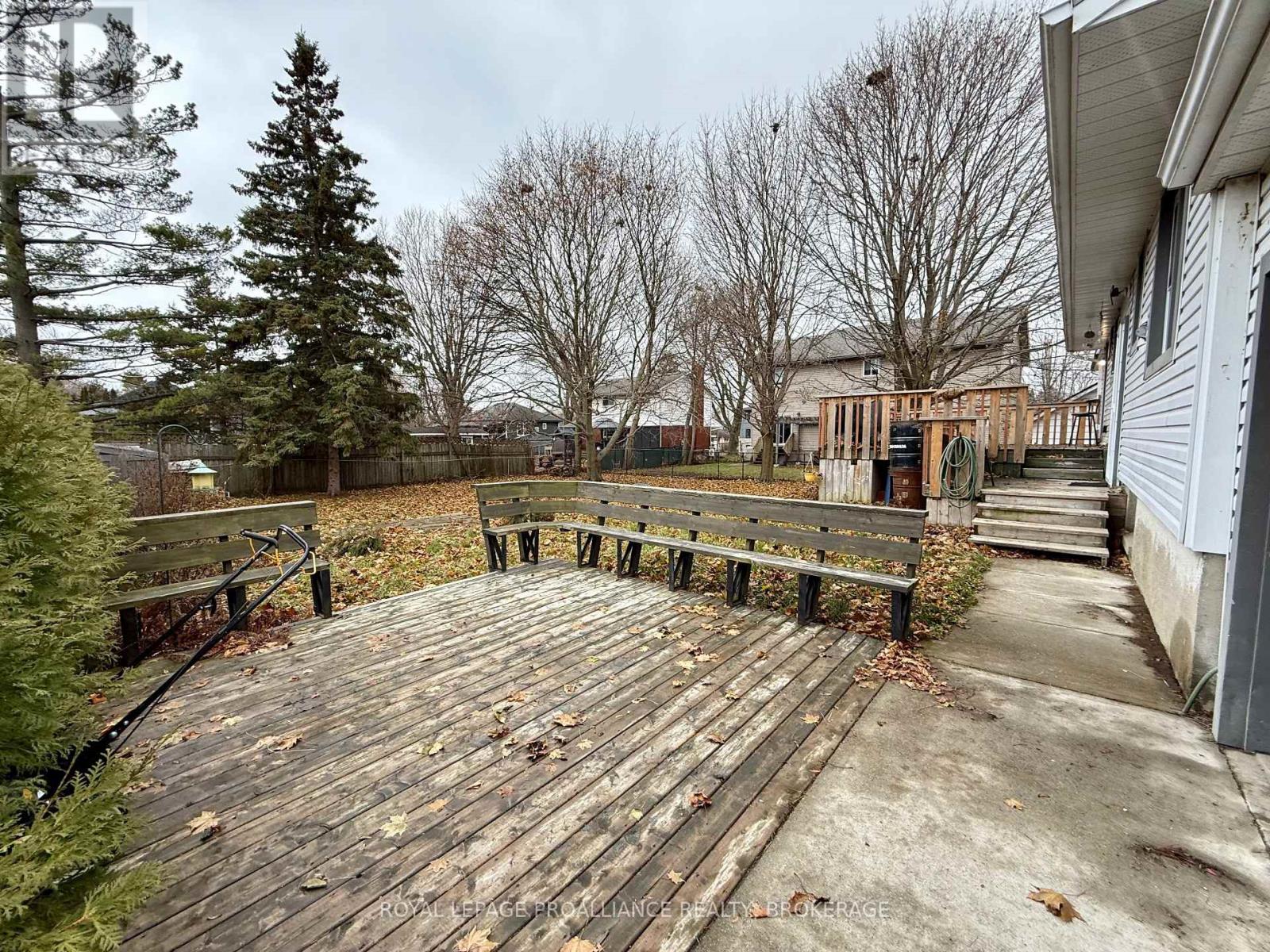 725 Front Road, Kingston, Ontario  K7M 5R6 - Photo 25 - X12600460