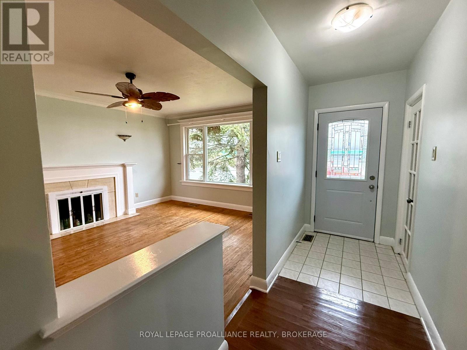 725 Front Road, Kingston, Ontario  K7M 5R6 - Photo 4 - X12600460