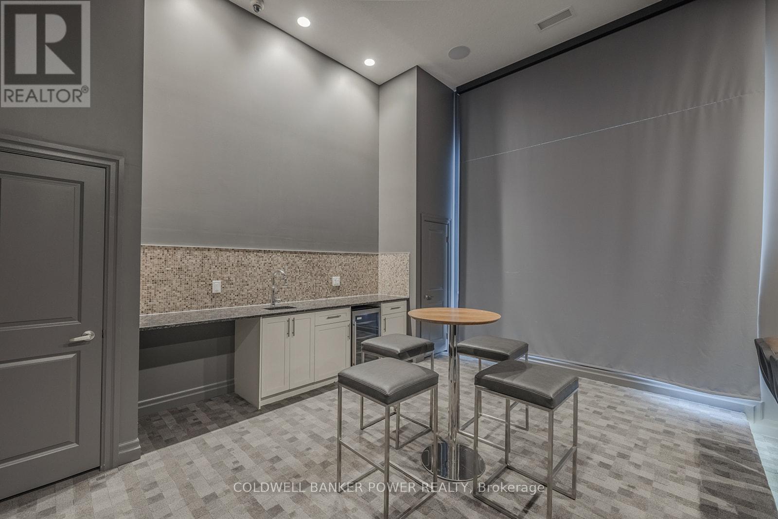 1103 - 260 Villagewalk Boulevard, London North, Ontario  N6G 0W6 - Photo 34 - X12600472