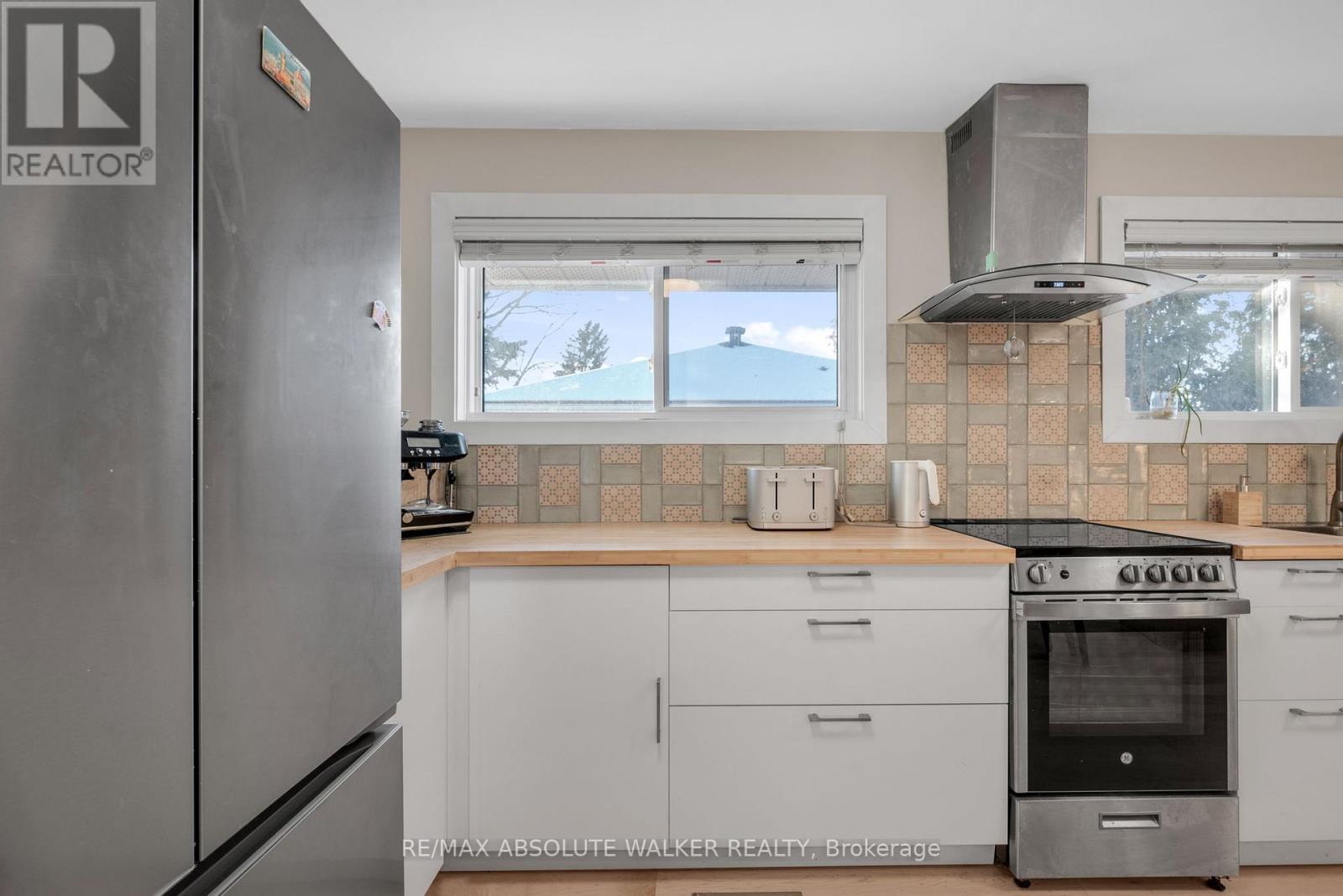 1343 Highgate Road, Ottawa, Ontario  K2C 2Y5 - Photo 9 - X12600418