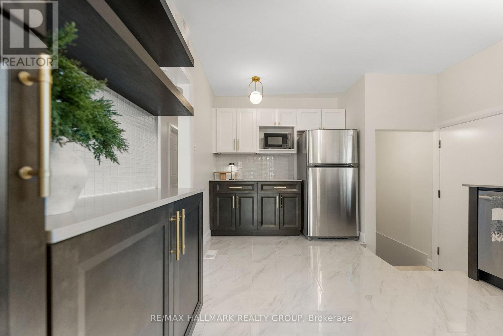 942 Elsett Drive, Ottawa, Ontario  K1G 2S9 - Photo 19 - X12600446