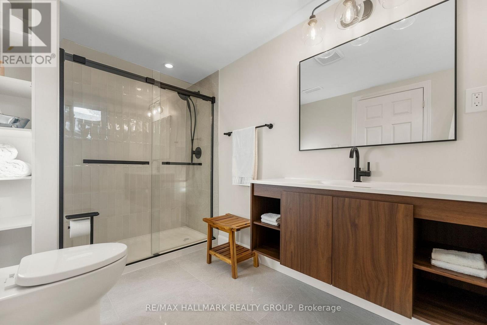 942 Elsett Drive, Ottawa, Ontario  K1G 2S9 - Photo 38 - X12600446