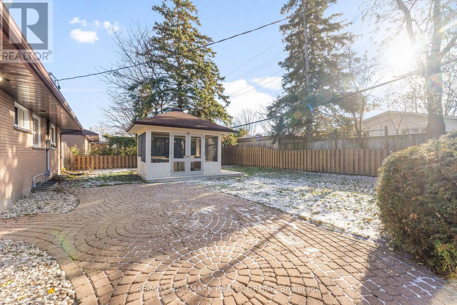 942 Elsett Drive, Ottawa, Ontario  K1G 2S9 - Photo 42 - X12600446