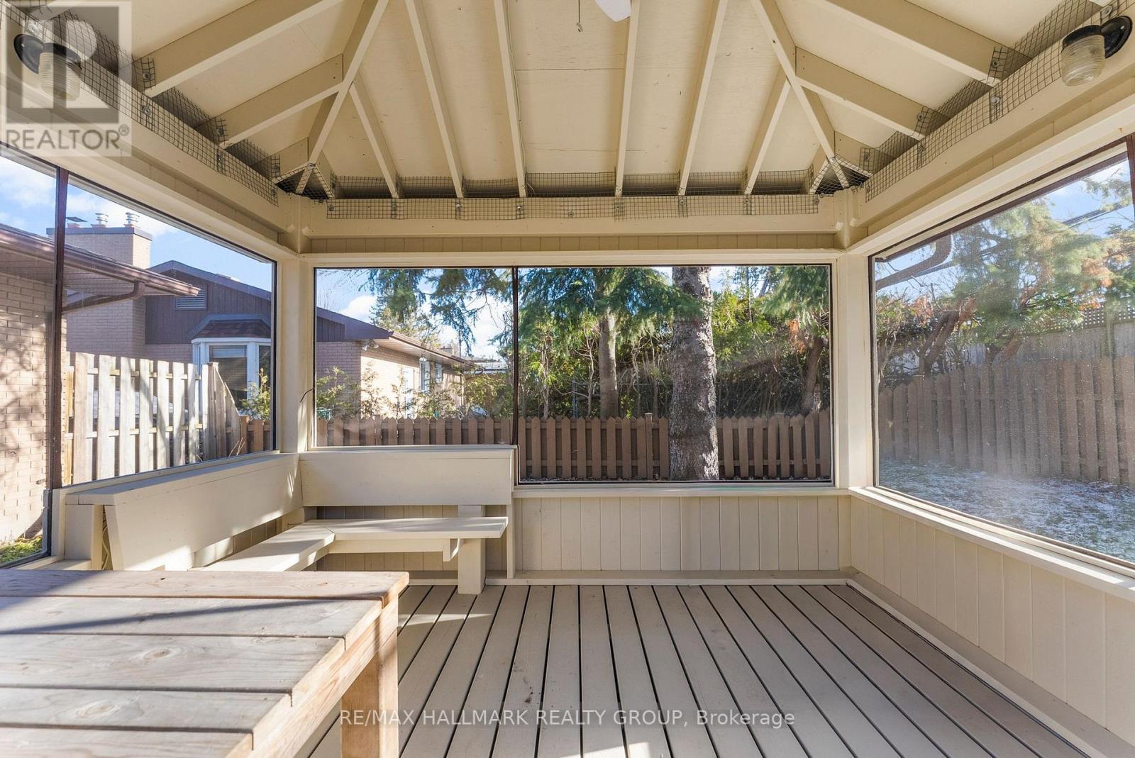 942 Elsett Drive, Ottawa, Ontario  K1G 2S9 - Photo 44 - X12600446