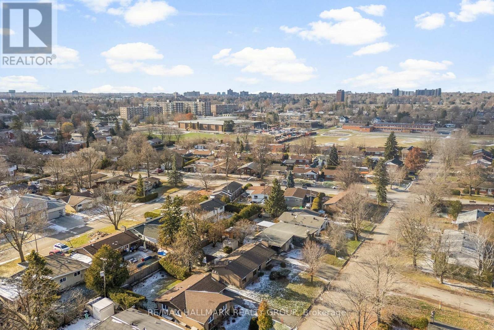 942 Elsett Drive, Ottawa, Ontario  K1G 2S9 - Photo 49 - X12600446