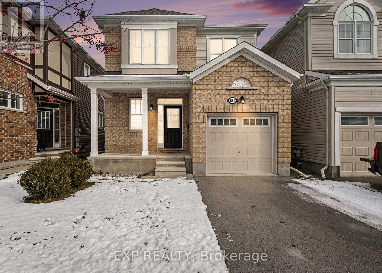 681 Broad Cove Crescent, Ottawa, Ontario  K2C 3H2 - Photo 1 - X12600462