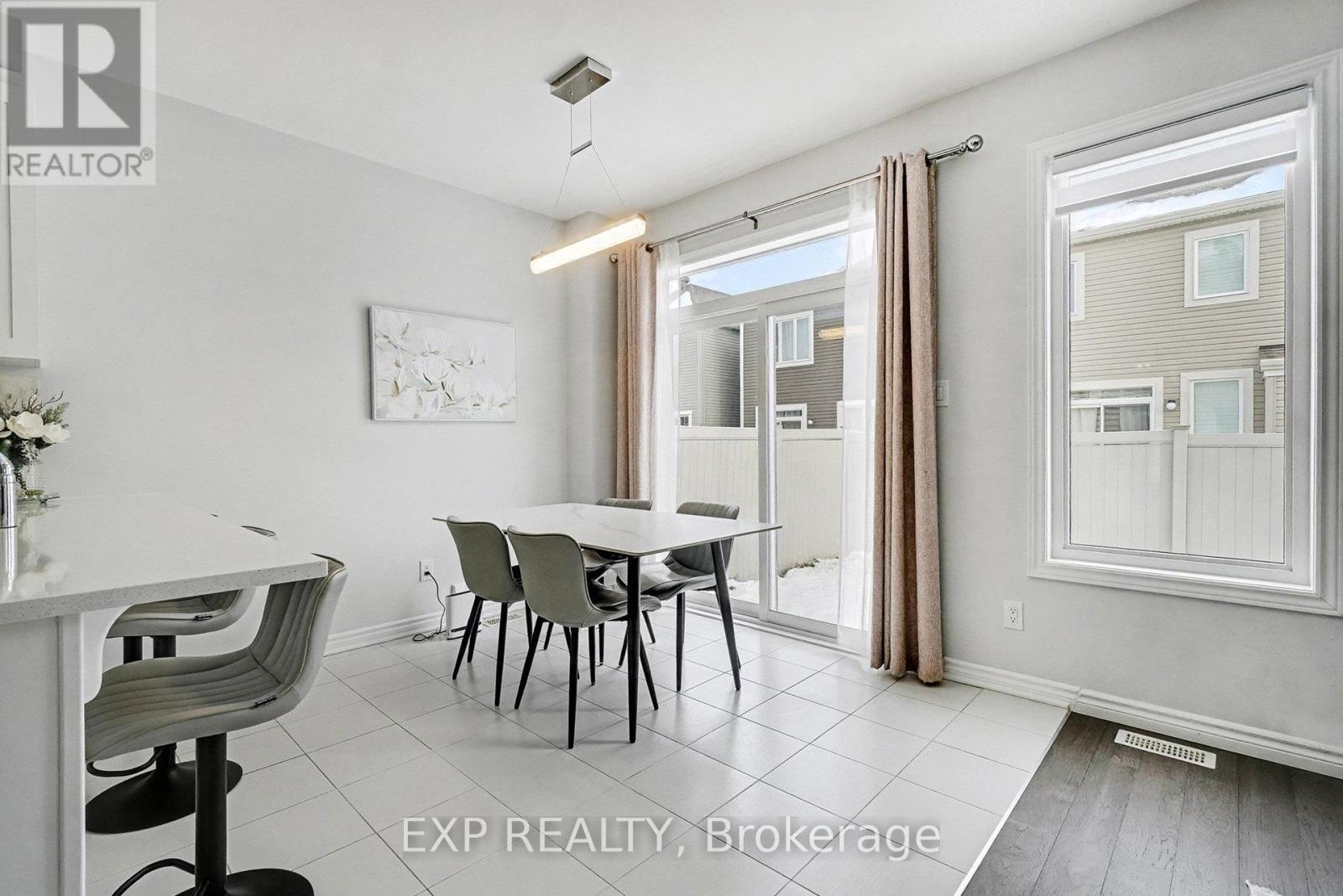 681 Broad Cove Crescent, Ottawa, Ontario  K2C 3H2 - Photo 10 - X12600462