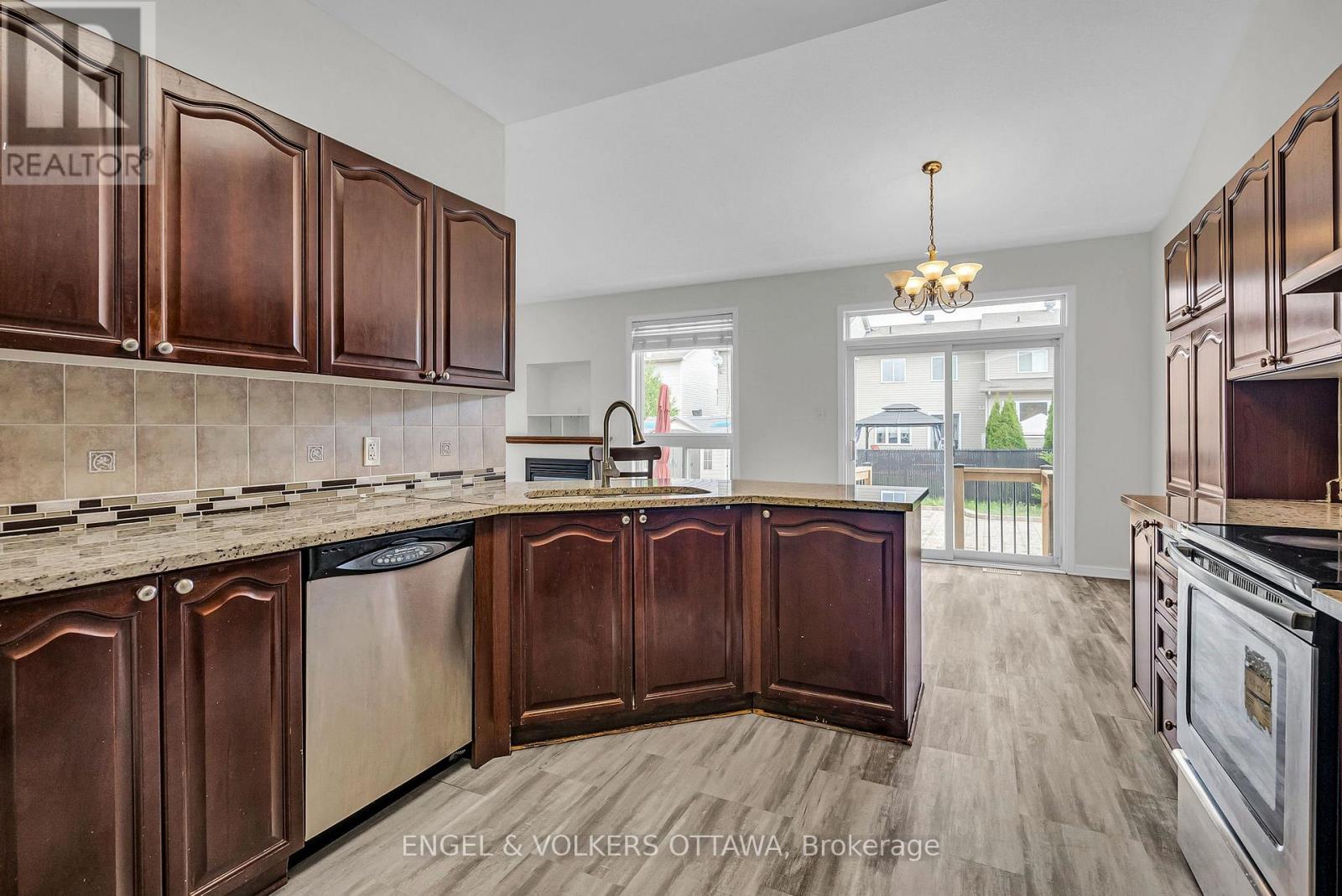 793 Valin Street, Ottawa, Ontario  K4A 4Y9 - Photo 16 - X12437179