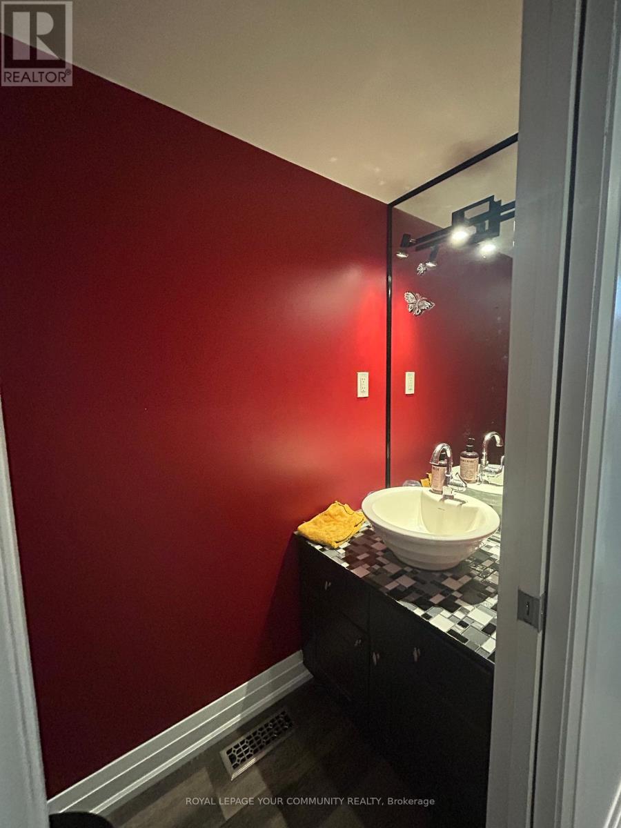 131 - 215 Mississauga Valley, Mississauga, Ontario  L5A 1Y7 - Photo 6 - W12530524