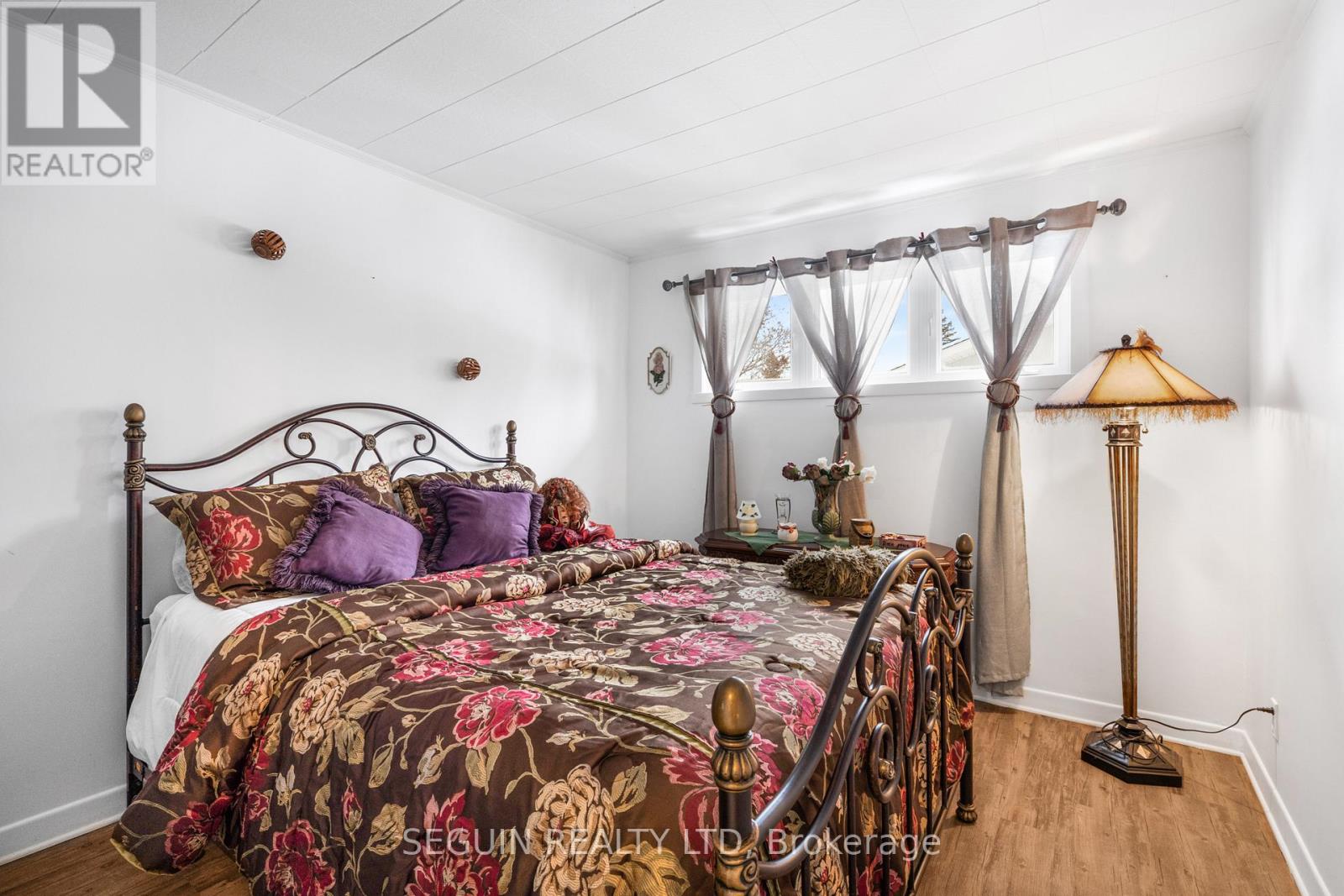 516 Front Road, Champlain, Ontario  K6A 2T4 - Photo 17 - X12598602