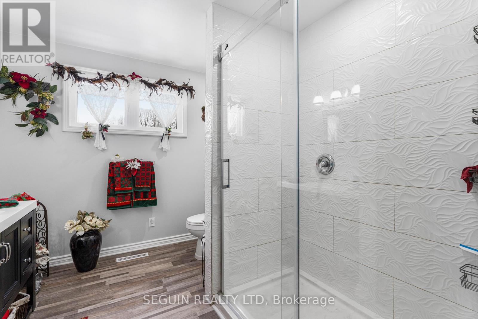 516 Front Road, Champlain, Ontario  K6A 2T4 - Photo 15 - X12598602