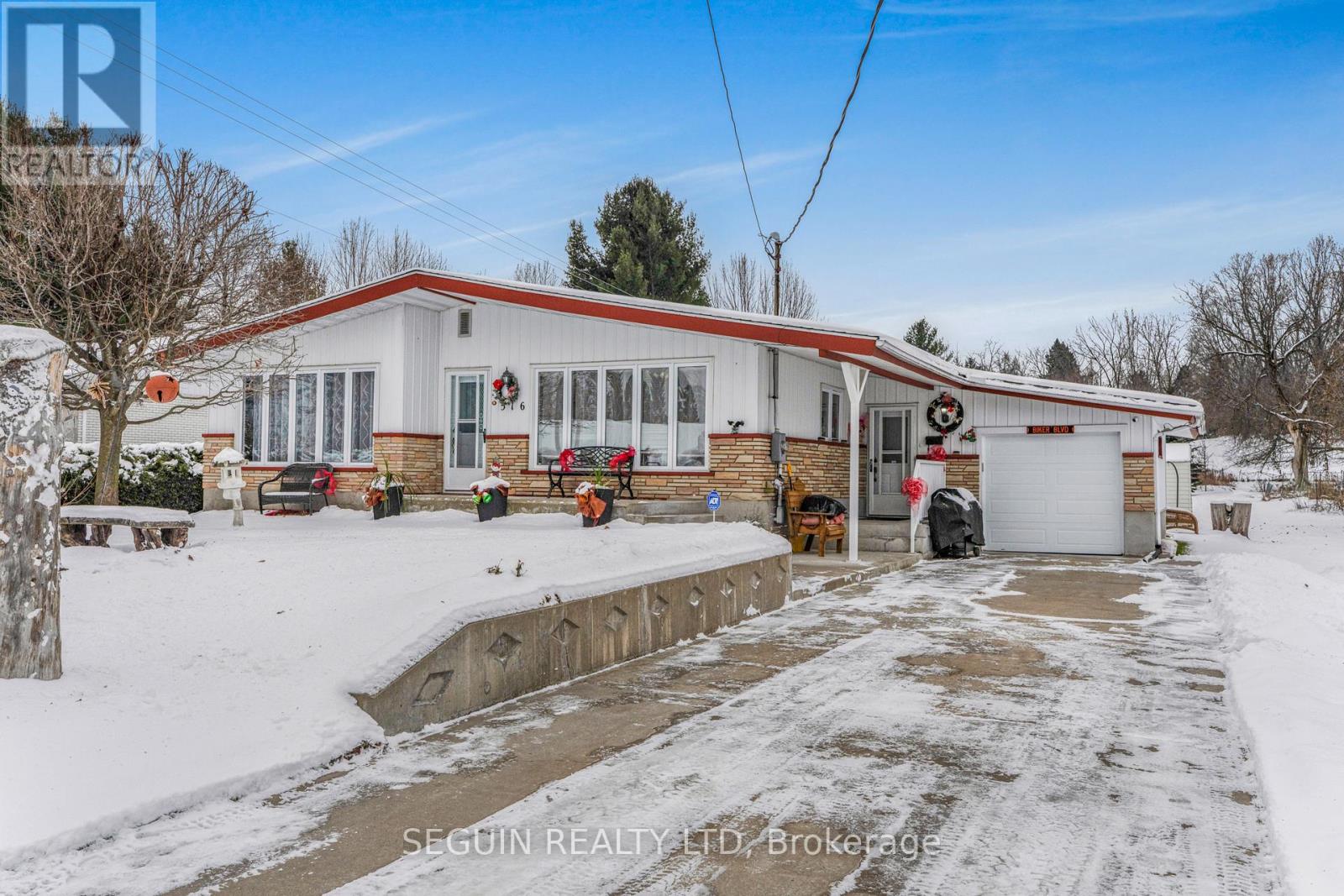 516 Front Road, Champlain, Ontario  K6A 2T4 - Photo 2 - X12598602