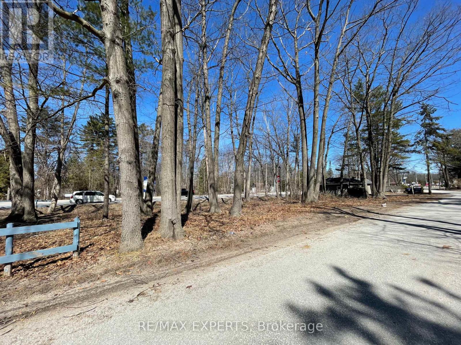 1521 Mosley Street, Wasaga Beach, Ontario  L9Z 2B7 - Photo 4 - S12600452