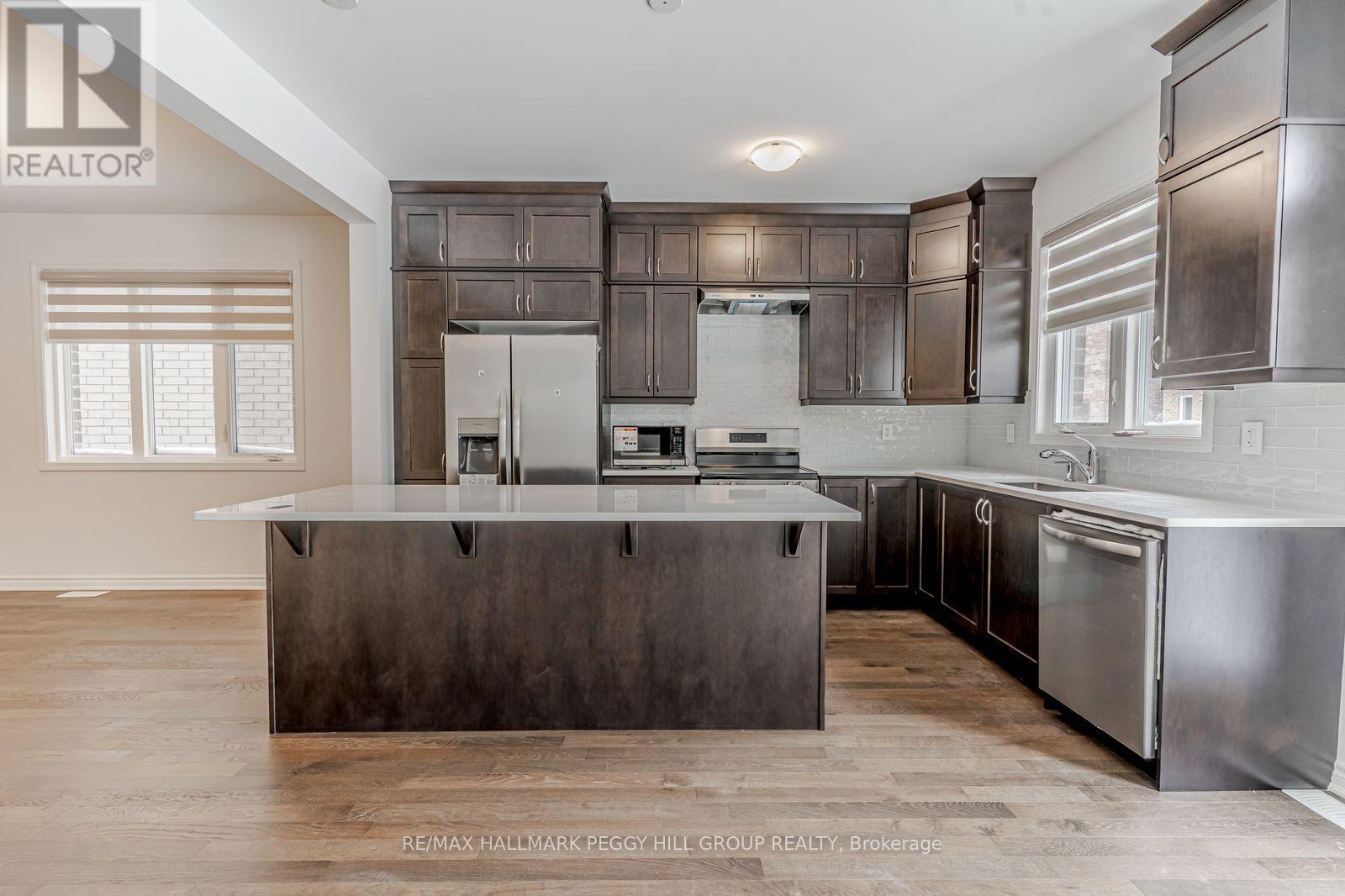 61 Ennerdale Street, Barrie, Ontario  L9J 0Z9 - Photo 2 - S12600476