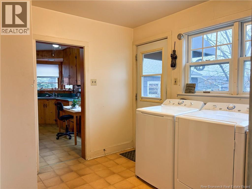 151 Chapel Street, Woodstock, New Brunswick  E7M 1G9 - Photo 5 - NB130651